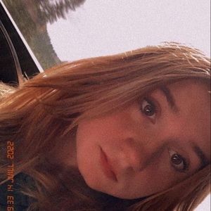 Meet your Posher, Zoe